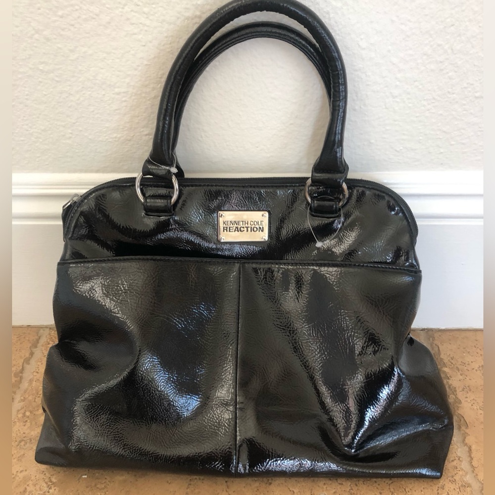 KENNETH COLE REACTION - NWT LARGE BLACK TOTE BAG